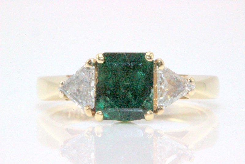 14Kt YG Emerald & Diamond Ring (1 of 4)
