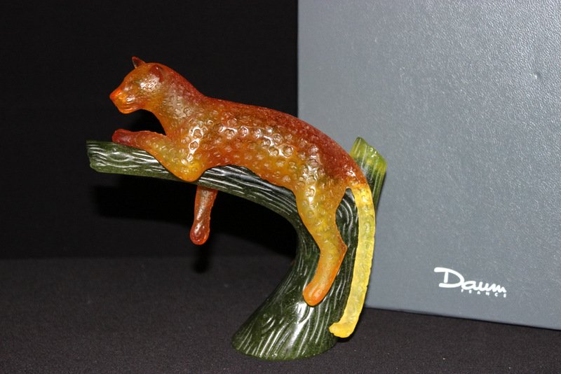 Daum Pate de Verre Panthere: Daum Pate de Verre Panthere. Gold, green and yellow. #5027-2. In original box. Measures - 6" x 6" wide.