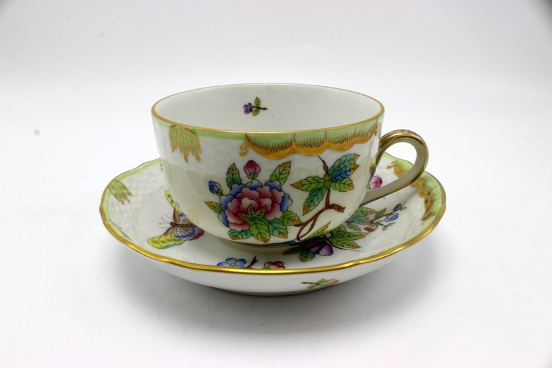 22 Pc. Herend "Queen Victoria" Porcelain Tea Cups & (1 of 5)