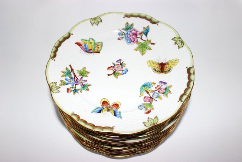 13 Pc. Herend "Queen Victoria" Porcelain Bread & Butter (1 of 3)