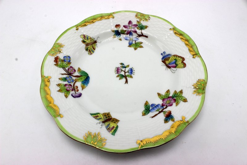 6 Pc. Herend "Queen Victoria" Porcelain Plates (1 of 3)
