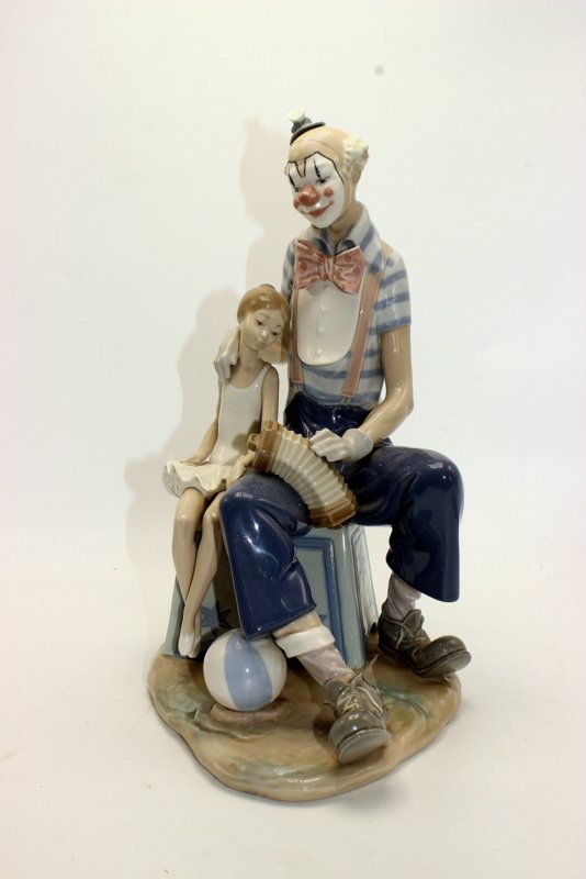 Lladro "Clown and Girl with Concertina & Ball" #5052 (1 of 5)
