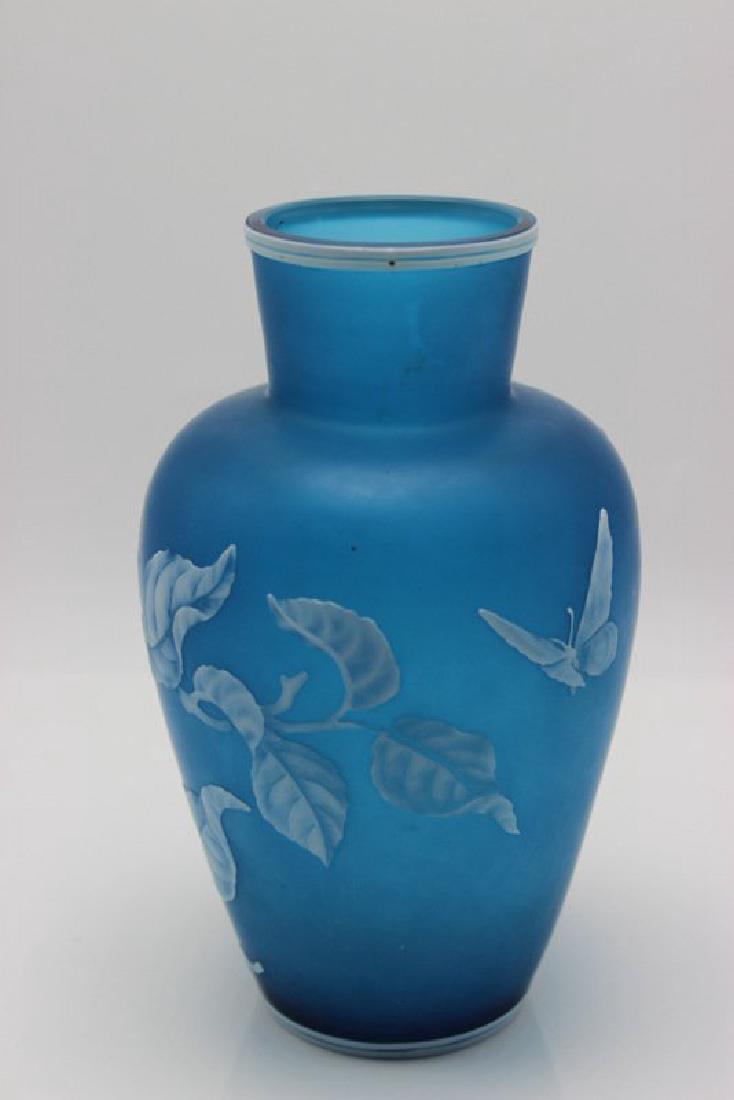 Thomas Webb Art Glass Vase: Thomas Webb Art Glass Vase. Measures - 7" high x 4 1/2" diameter.