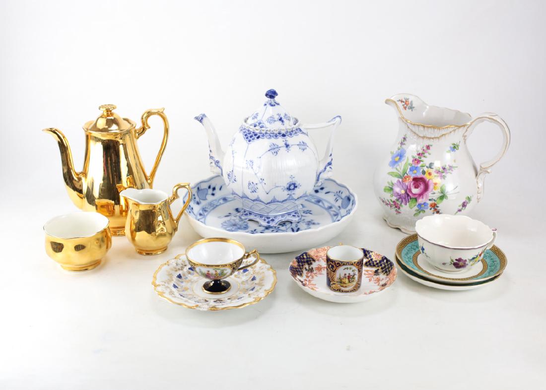 Miscellaneous Mixed Group of Porcelain (1 of 1)