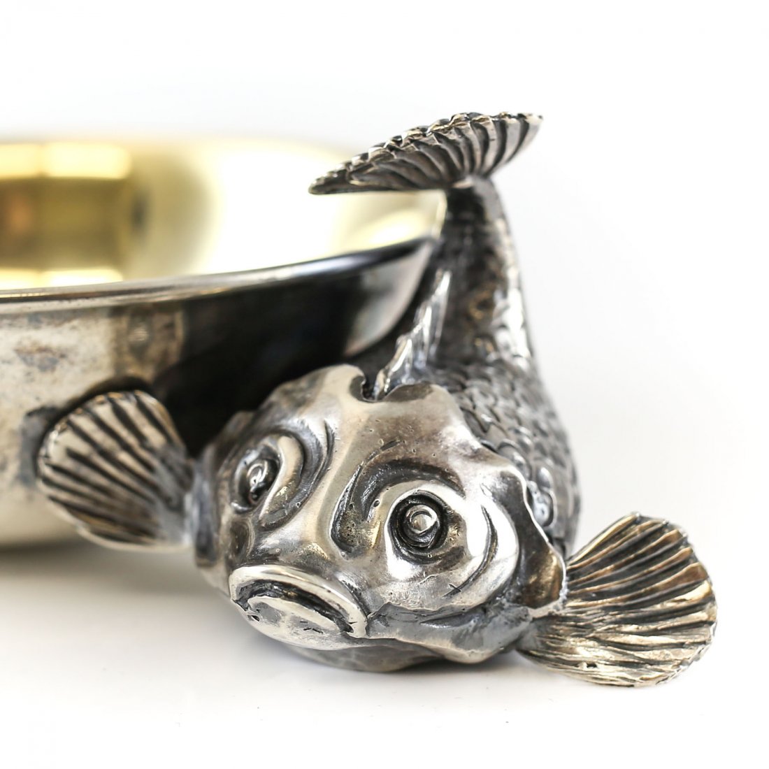 2pc Fratelli Lisi E Figli Sterling Silver Koi Fish: A pair of Mid Century table bowls realistically modeled as Koi Fish with gilt interiors. Executed by silversmiths the Lisi brothers of Italy. Similar quality and characteristics as Buccellati. Each wi