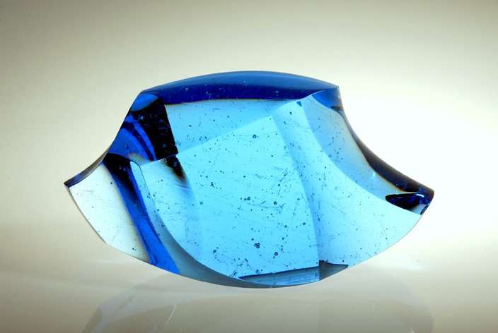 Icecube V by Peter Bremers: Icecube V, 5.5h x 11w x 4.5d, Kilncast crystal, 2013