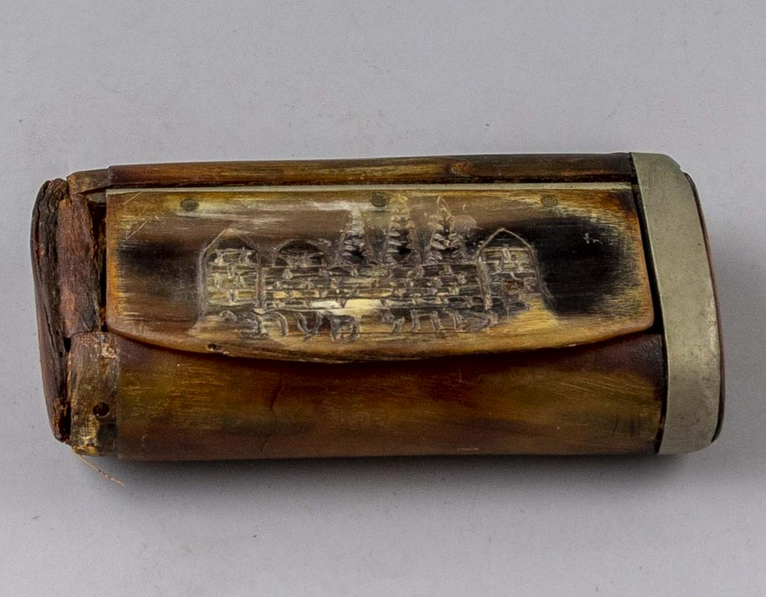 Horn Snuff Box (1 of 4)
