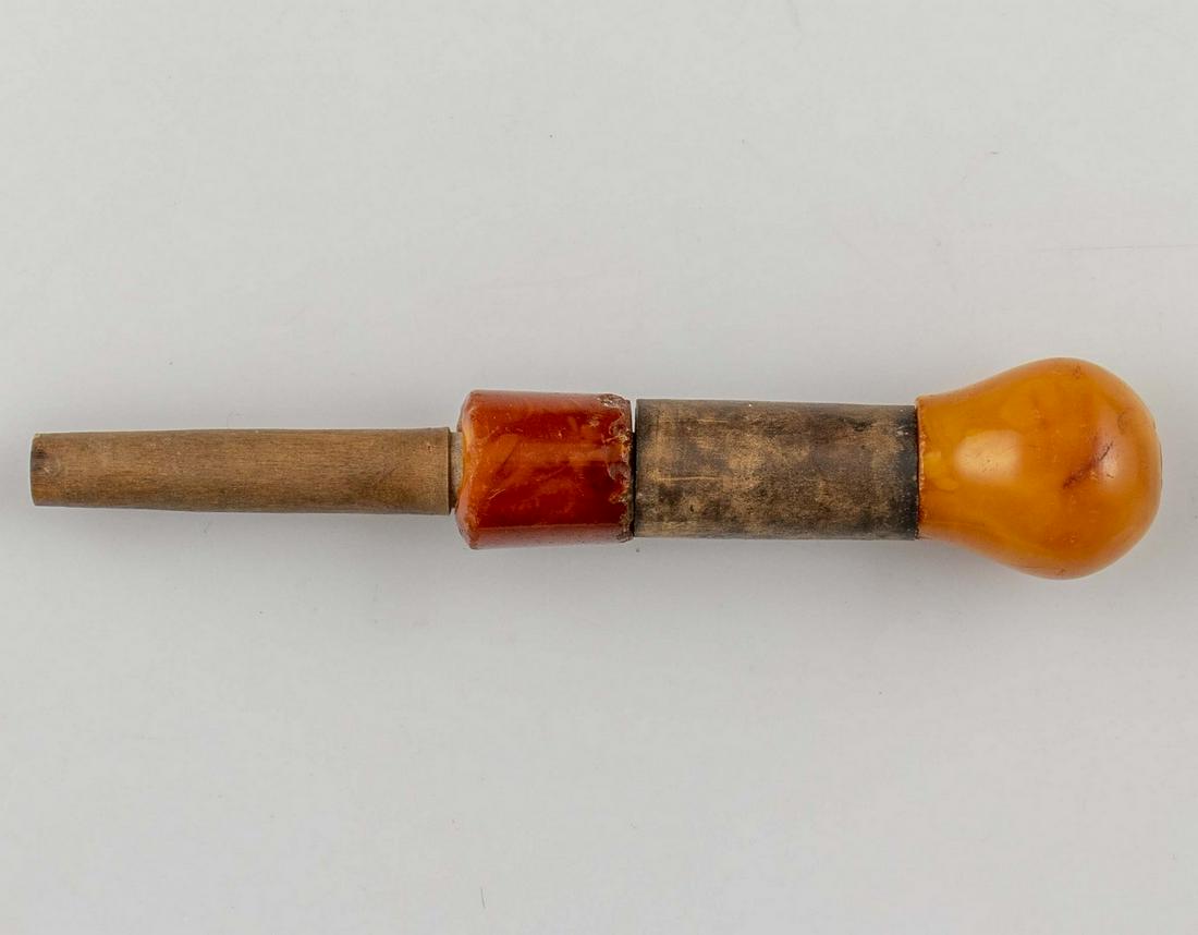Wood and Amber Mouthpiece (1 of 3)