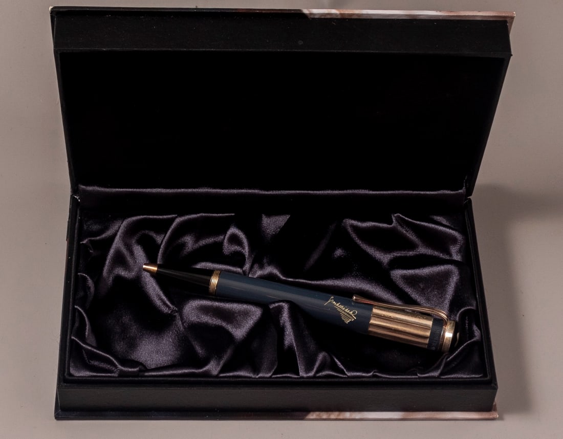 Montblanc Meisterstuck Limited Edition Ballpoint Pen, Charles Dickens: Montblanc Meisterstuck "Charles Dickens" limited Writers' edition ballpoint pen. Size: 5.25" (13.4 cm). Numbered 7865/16000. Mint in original box, accompanied by the brochure.