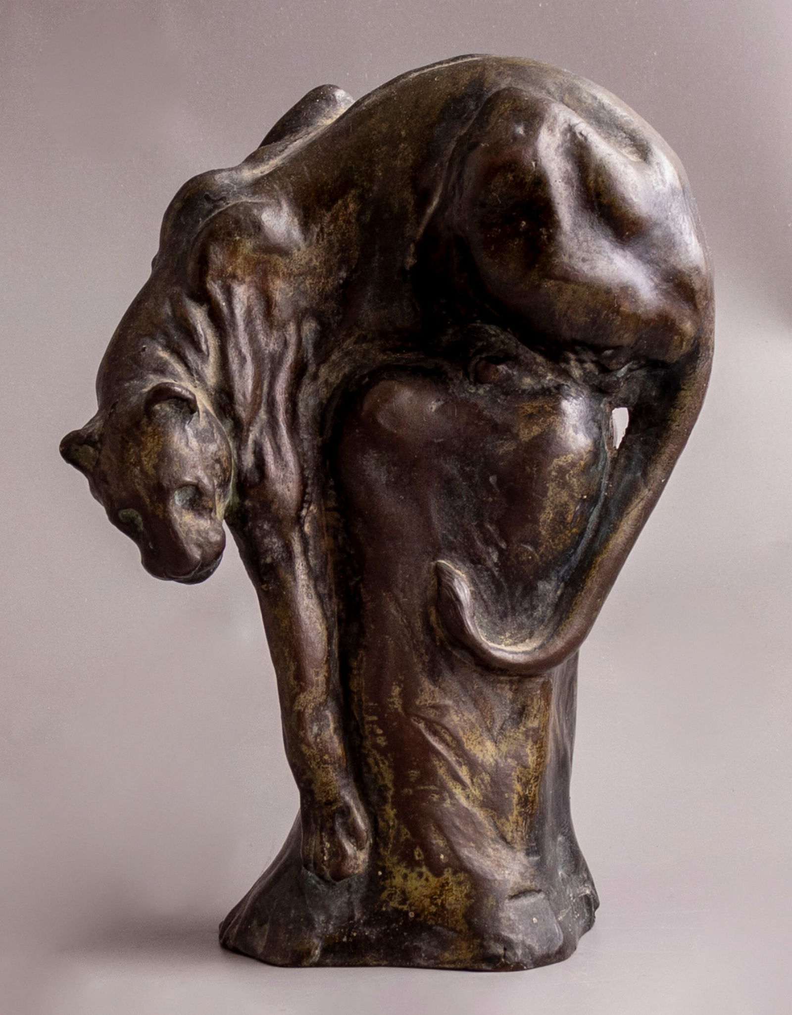 Anna Vaughn Hyatt Huntington (American, 1876-1973): Anna Vaughn Hyatt Huntington (1876-1973), Descending Panther, bronze sculpture, dimensions: 17X12X7 cm, signed. Additional foundry mark: Gorham & Co.