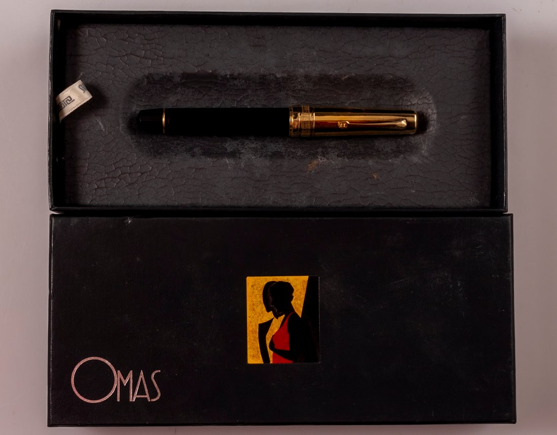 Omas Extra Paragon Fountain Pen (1 of 9)
