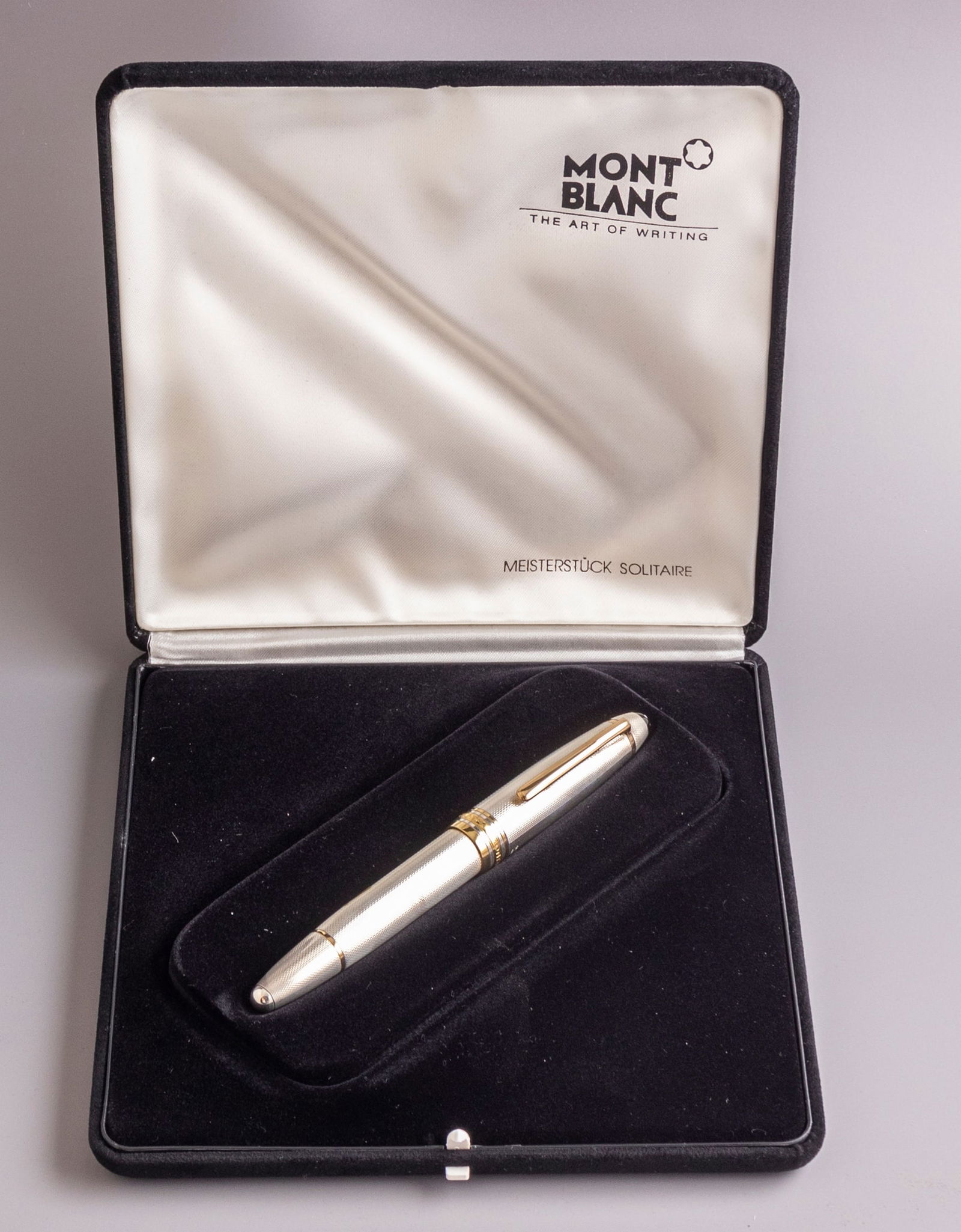Montblanc Meisterstuck 146 LeGrand Solitaire Fountain Pen (1 of 12)