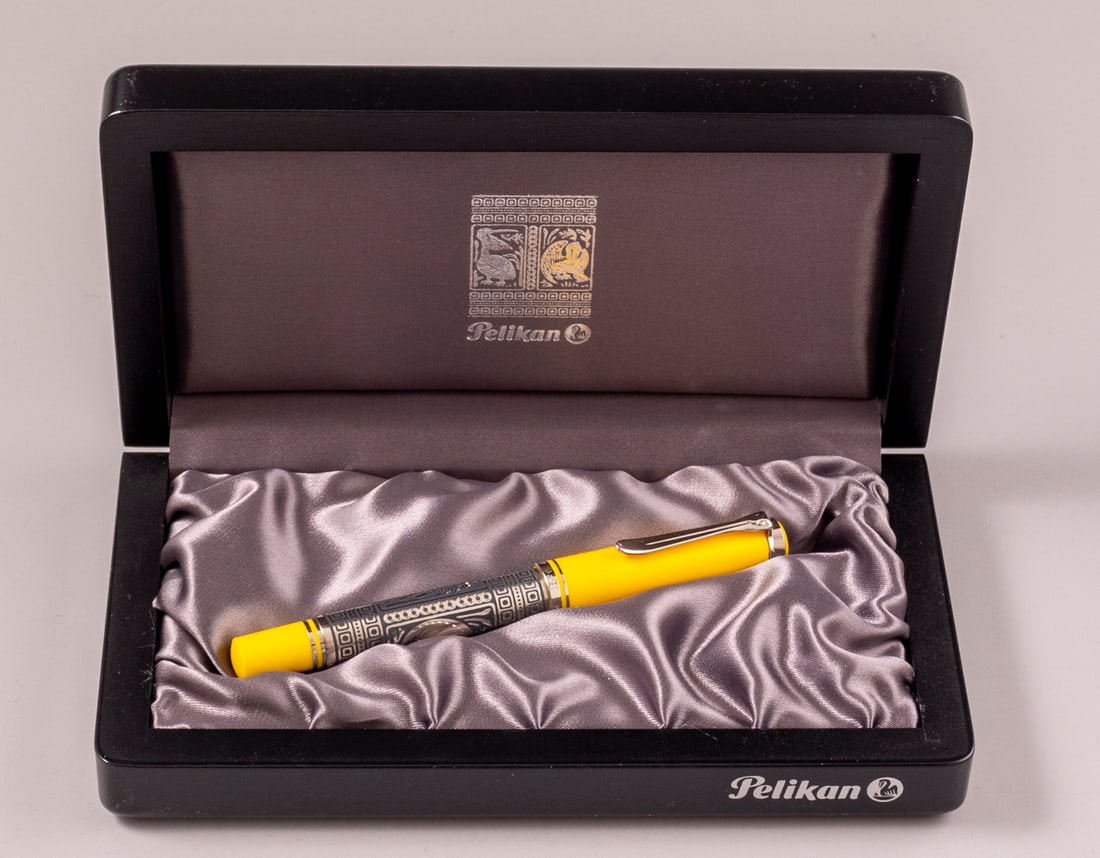Pelikan M710 Toledo Fountain Pen (1 of 20)