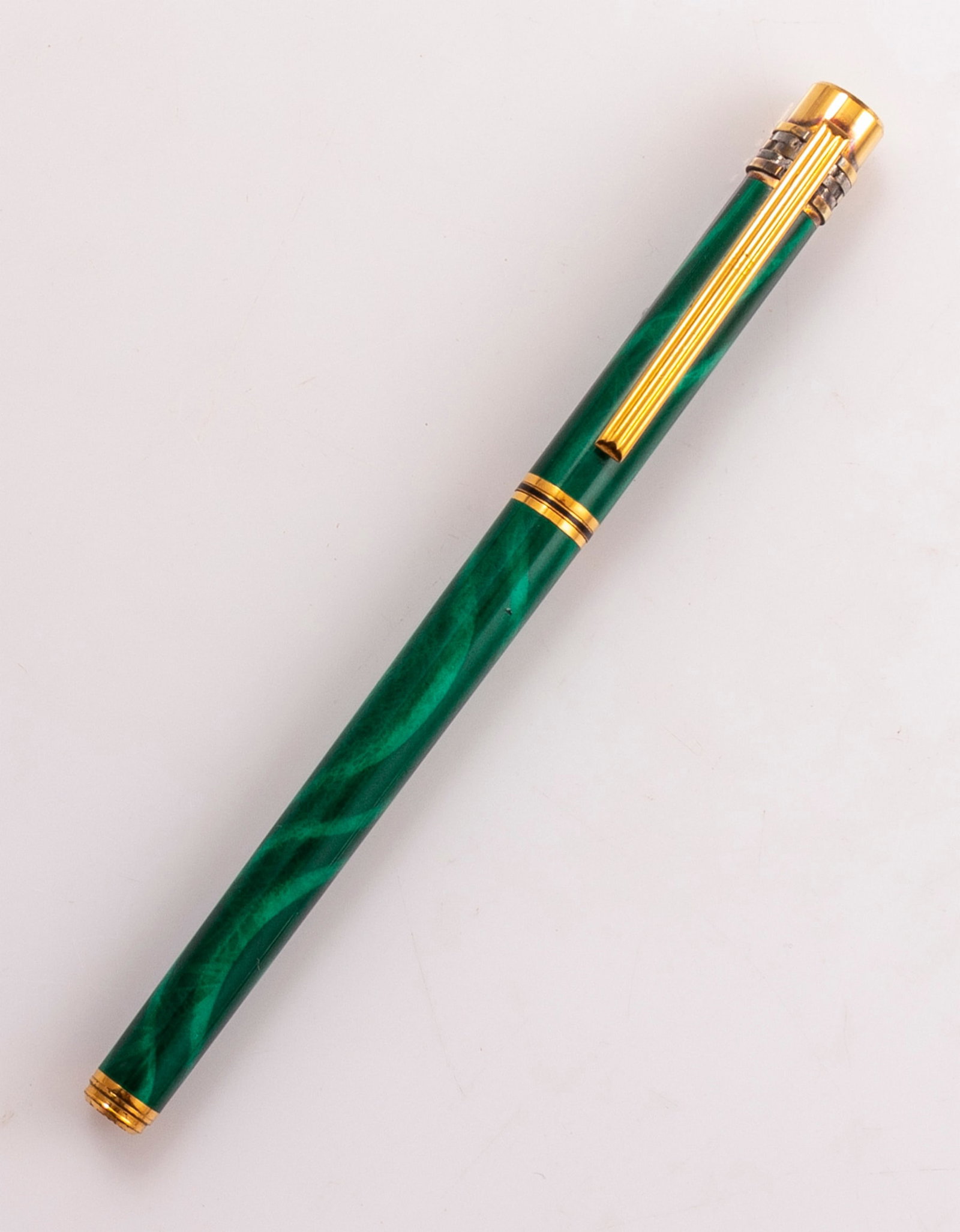 Must de Cartier Fountain Pen (1 of 9)