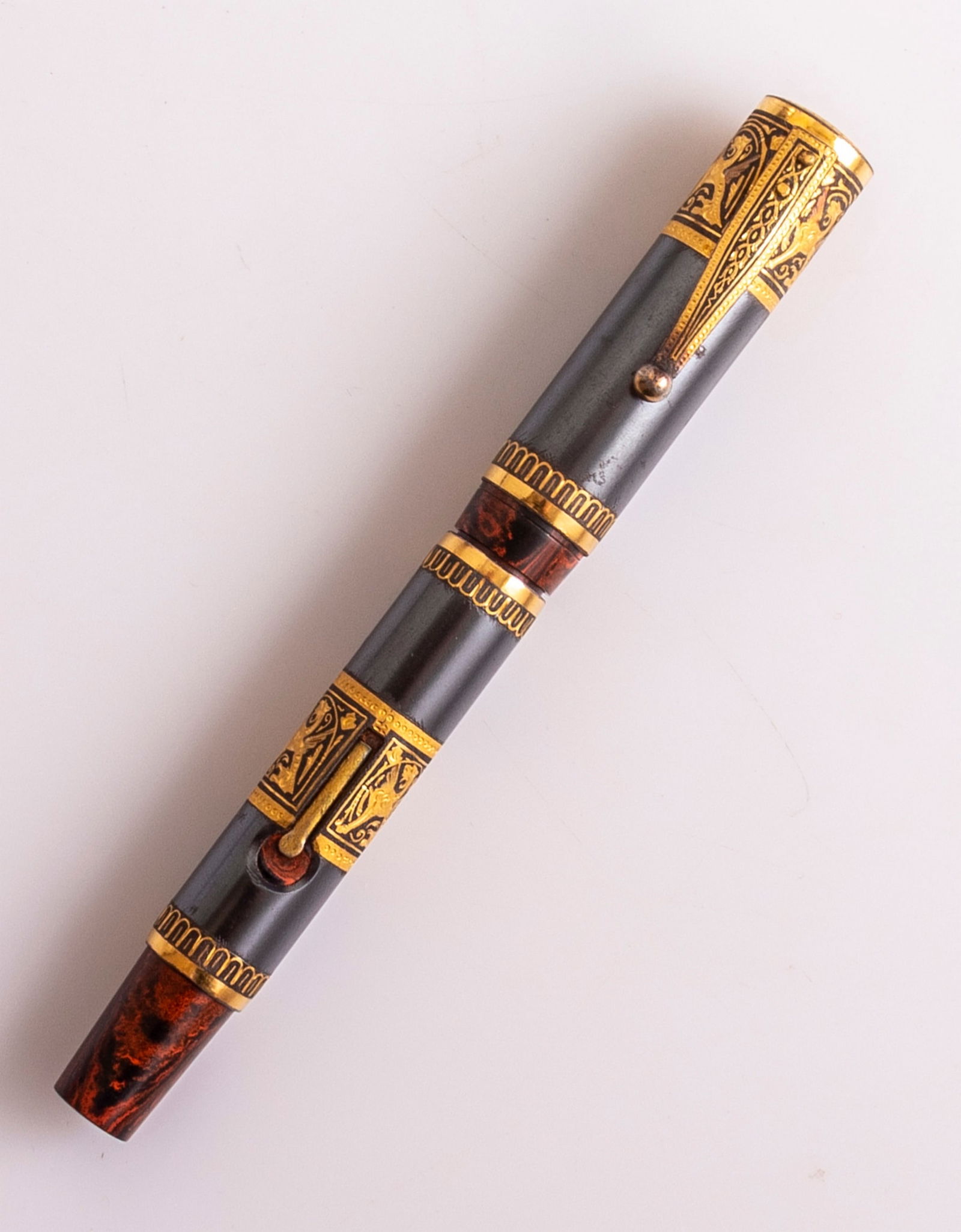 Mabie Todd & co Jackdaw Toledo Fountain Pen (1 of 9)