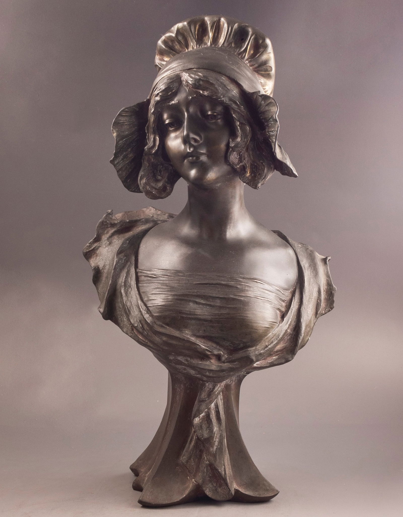 アンティーク　アール・ヌーヴォー　Henri Jacobs アンティーク アール・ヌーヴォー Henri Jacobs