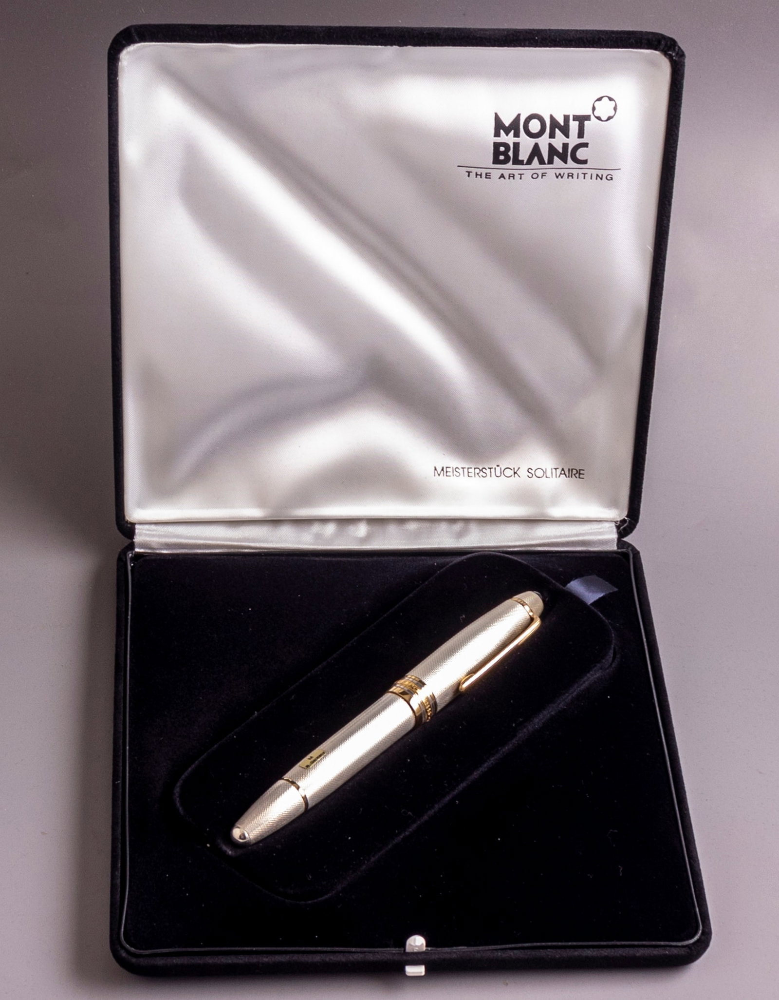 Montblanc Meisterstuck 146 LeGrand Solitaire Fountain Pen (1 of 15)