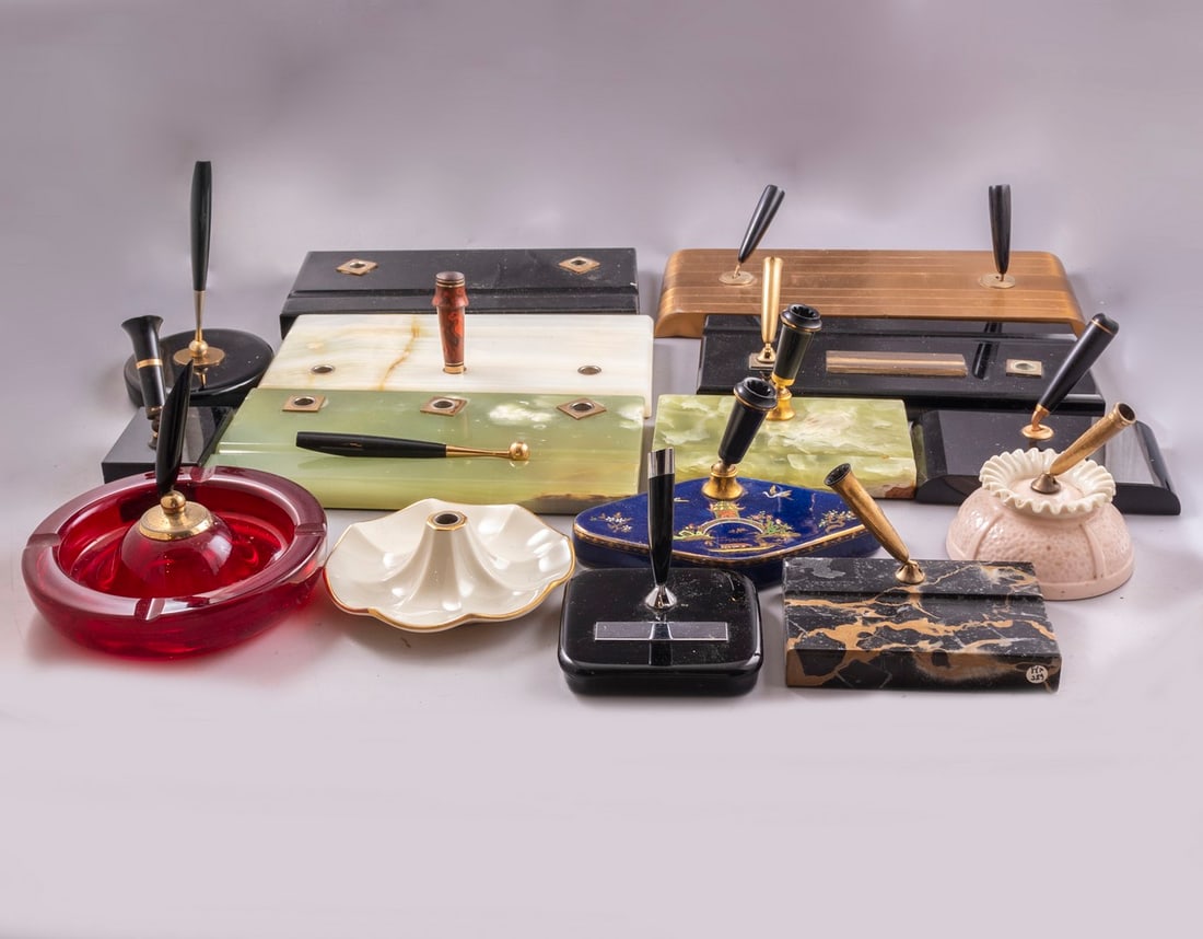 Desk Pen Stands (1 of 2)