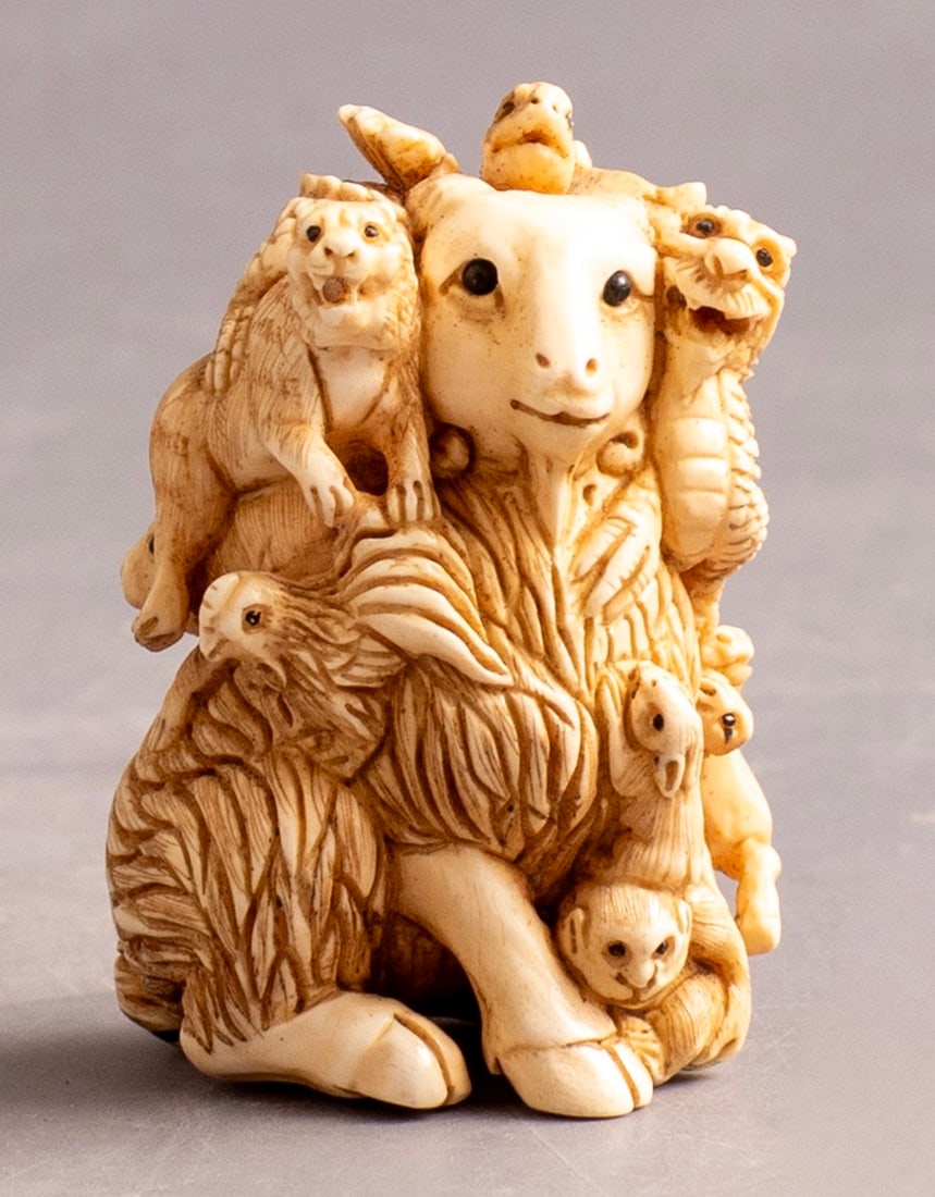 Carved Japanese Netsuke (1 of 7)
