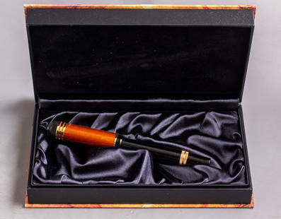 Montblanc Limited Writers Edition Fountain Pen, Friedrich Schiller: Montblanc Limited Writers edition fountain pen, "Friedrich Schiller". Size: 5.3" (13.5 cm). 18K gold nib, M. Numbered 10749/18000. Mint in original box, Never inked.