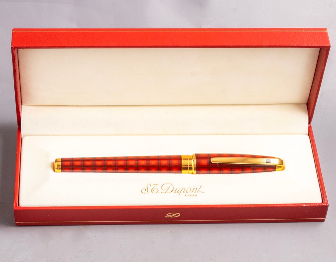 Dupont Olympio Vertigo Fountain Pen (1 of 13)
