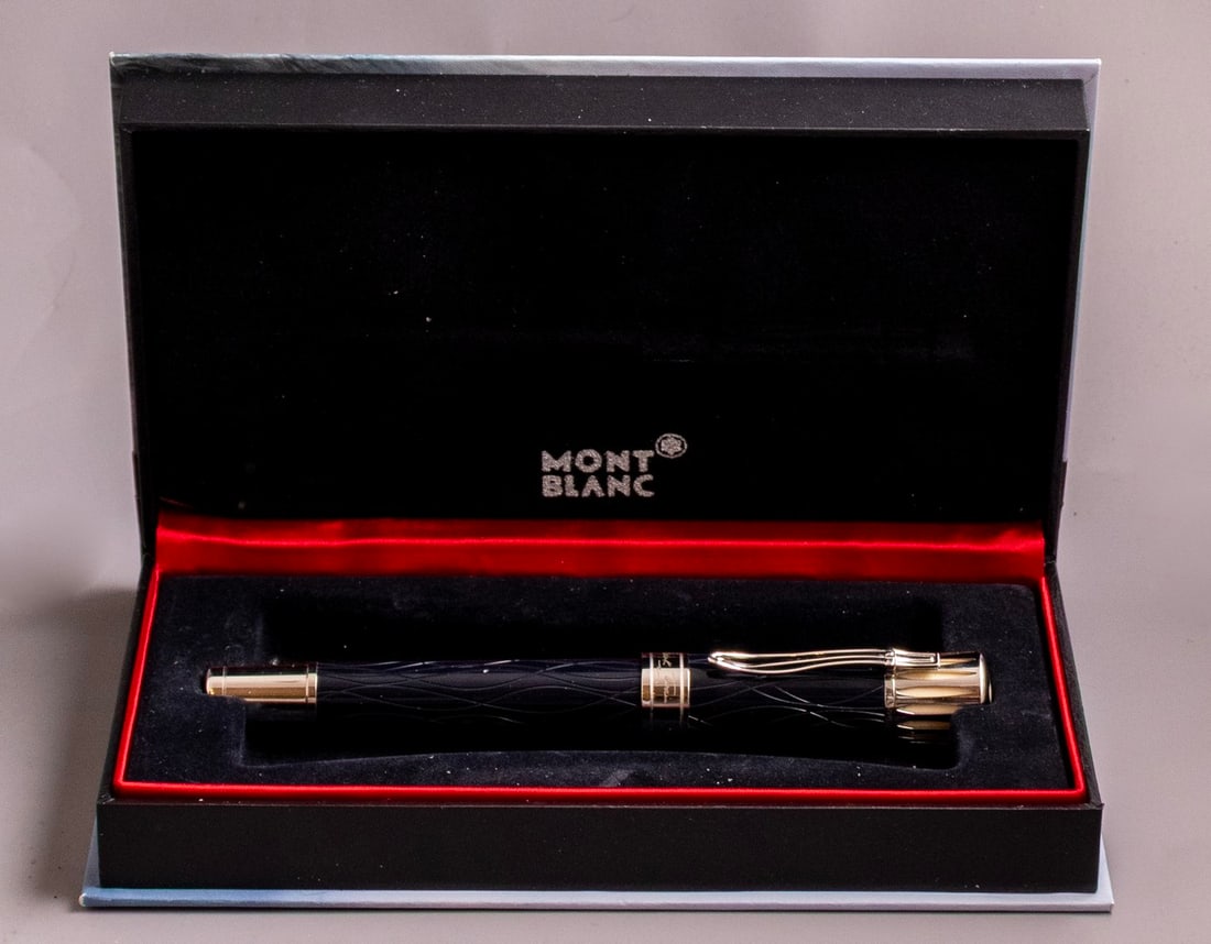 Montblanc Mark Twain LE Fountain Pen (1 of 13)