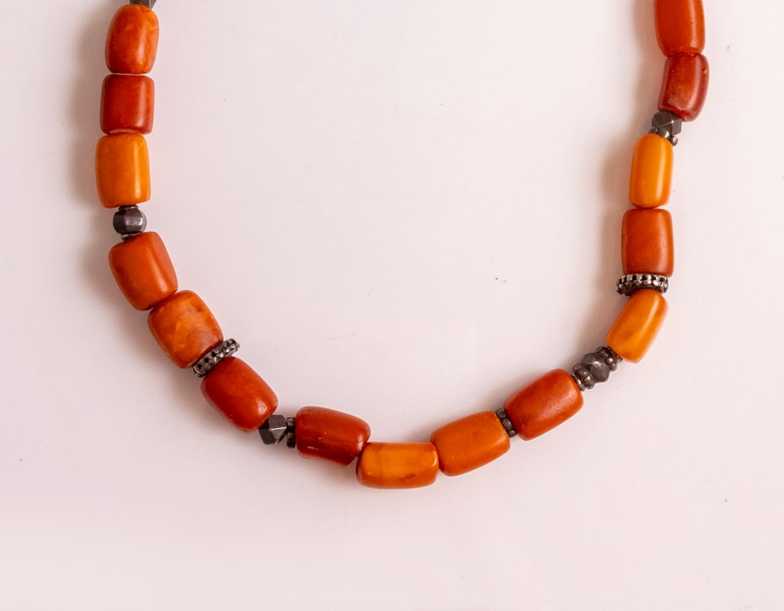 Amber & Silver Necklace (1 of 5)