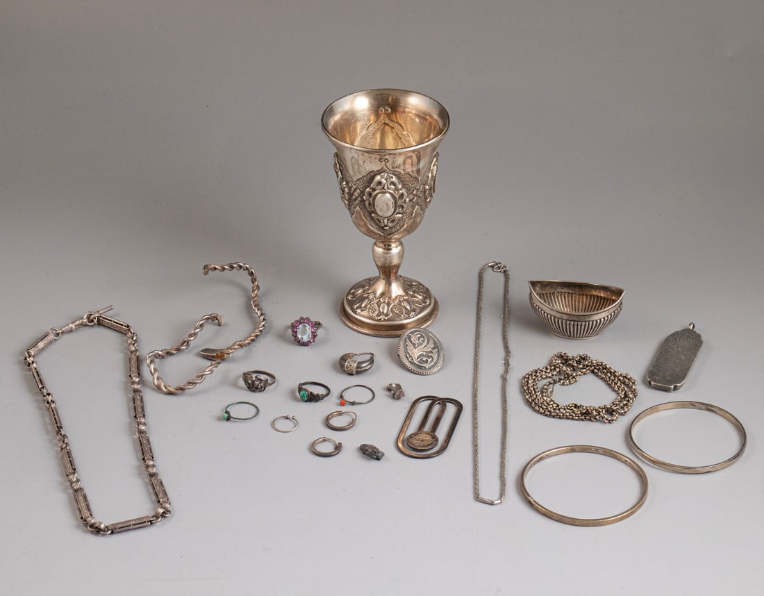 Silver Items, Various Origins (1 of 5)