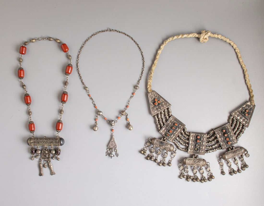 Yemeni Silver Necklaces (1 of 5)