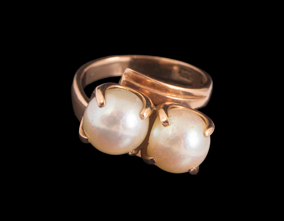 Gold Pearl Ring (1 of 5)