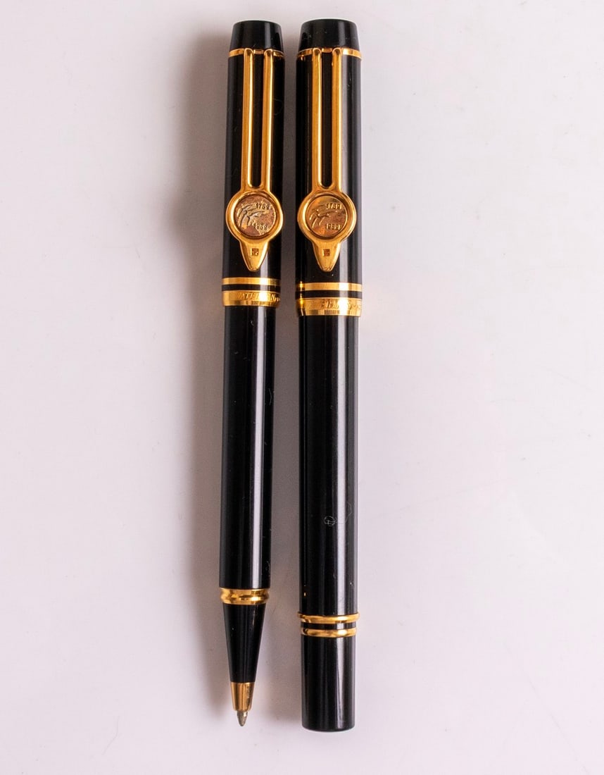 Waterman French Revolution 200th Anniversary Fountain Pen: Waterman Le Man 100 set of fountain pen and ballpoint pen, Bicentenaire de la Revolution Francaise edition, Black with GP trims. Size: 5.65" (14.4 cm). 2 toned 18K gold nib, M. Very good condition.