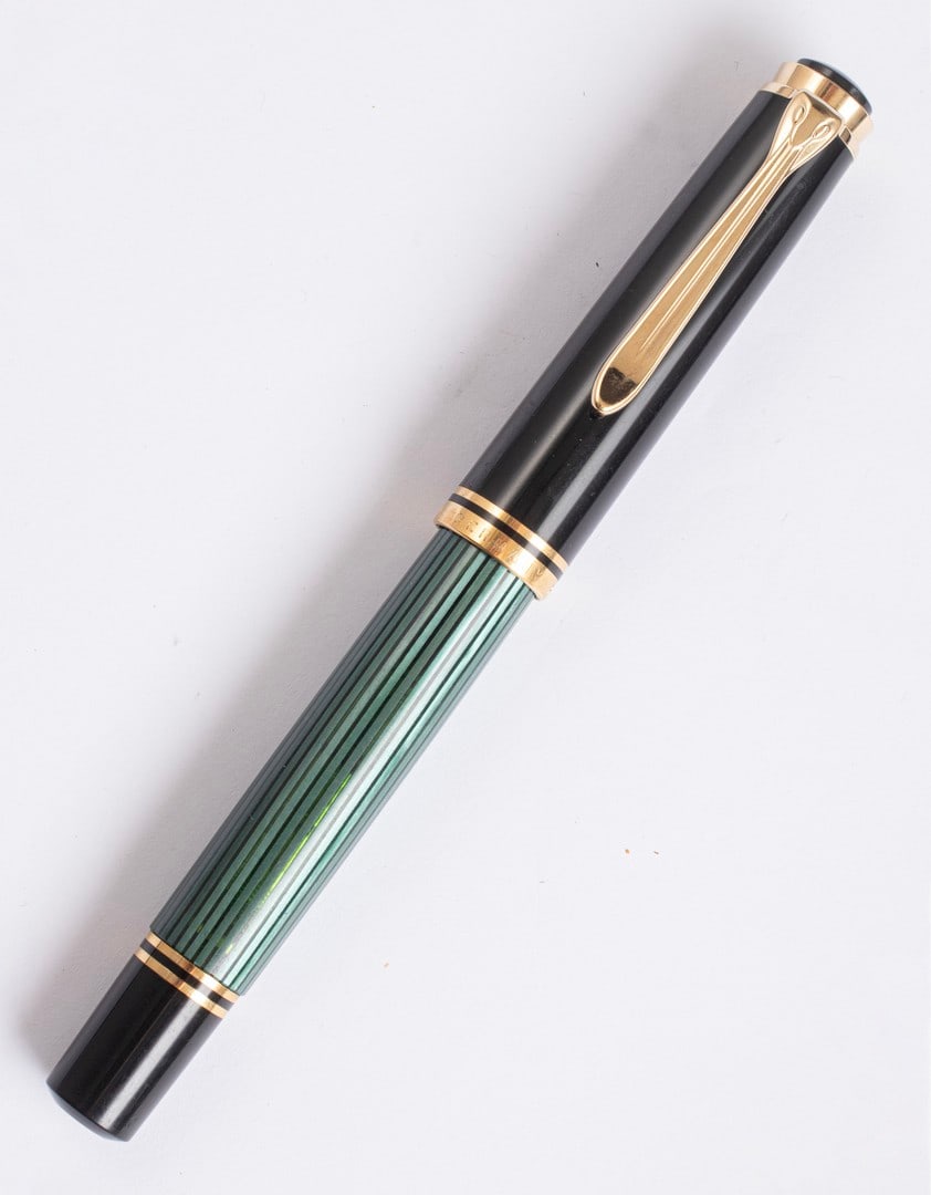 Pelikan M800 Fountain Pen (1 of 8)