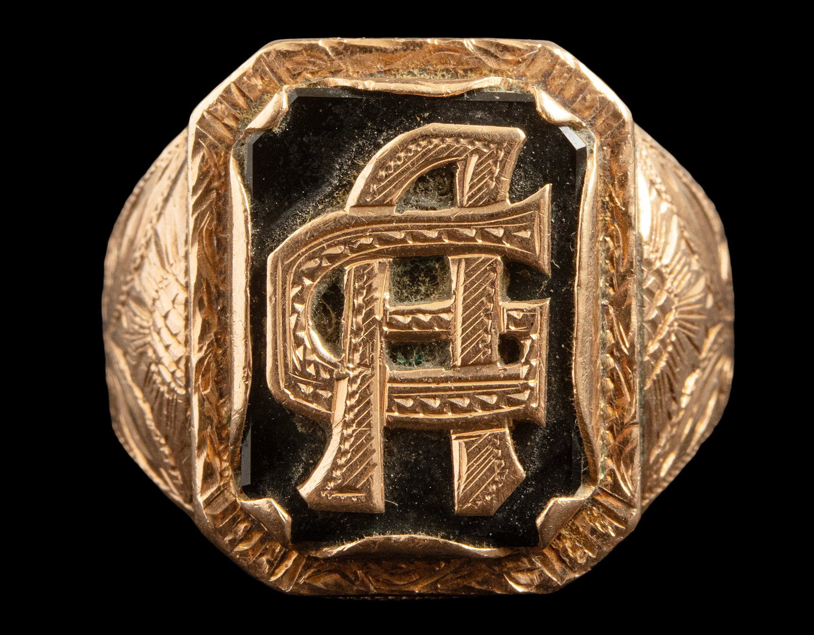Gold Onyx Ring: 14K gold ring for men, set with onyx, decorated with an AG monogram. Size: US 9 3/4, Total Weight: 16.1 grams. Hallmarked.