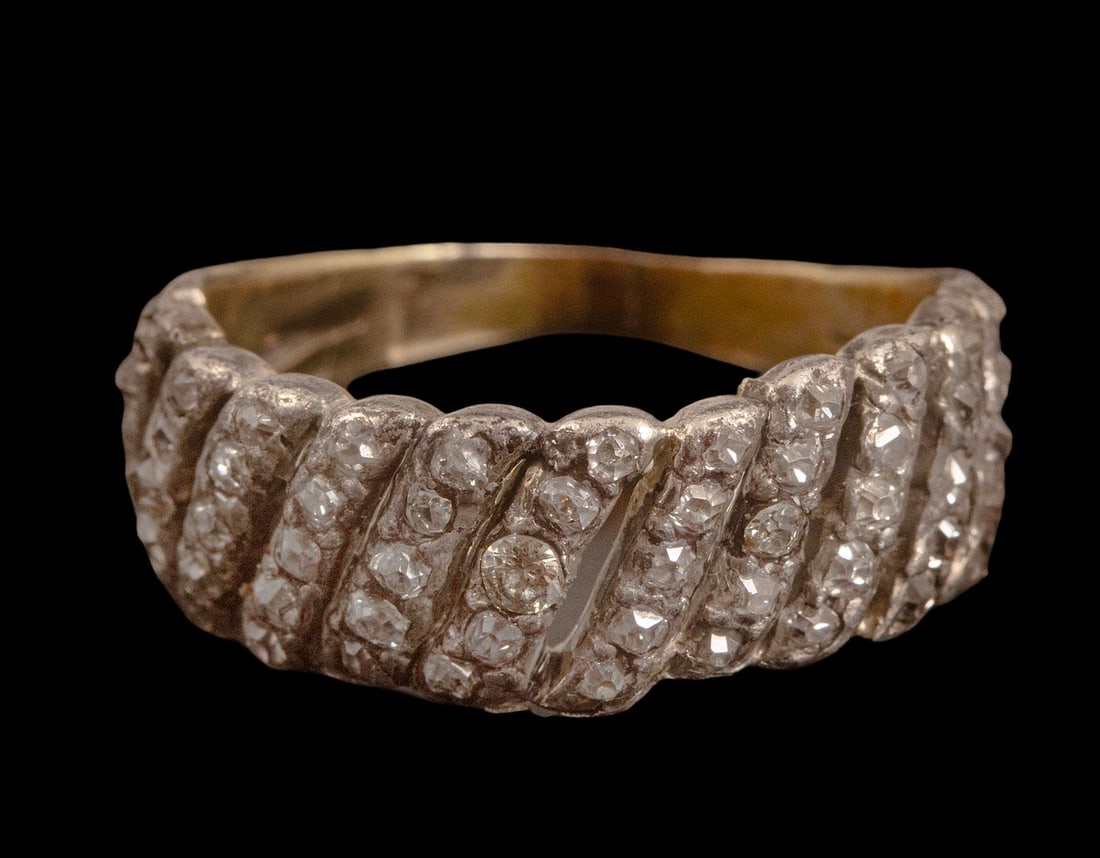 Gold Diamond Ring: 14K gold ring set with diamonds. Size: 6 US, Weight: 3.4 grams. Unmarked, the gold has been tested.