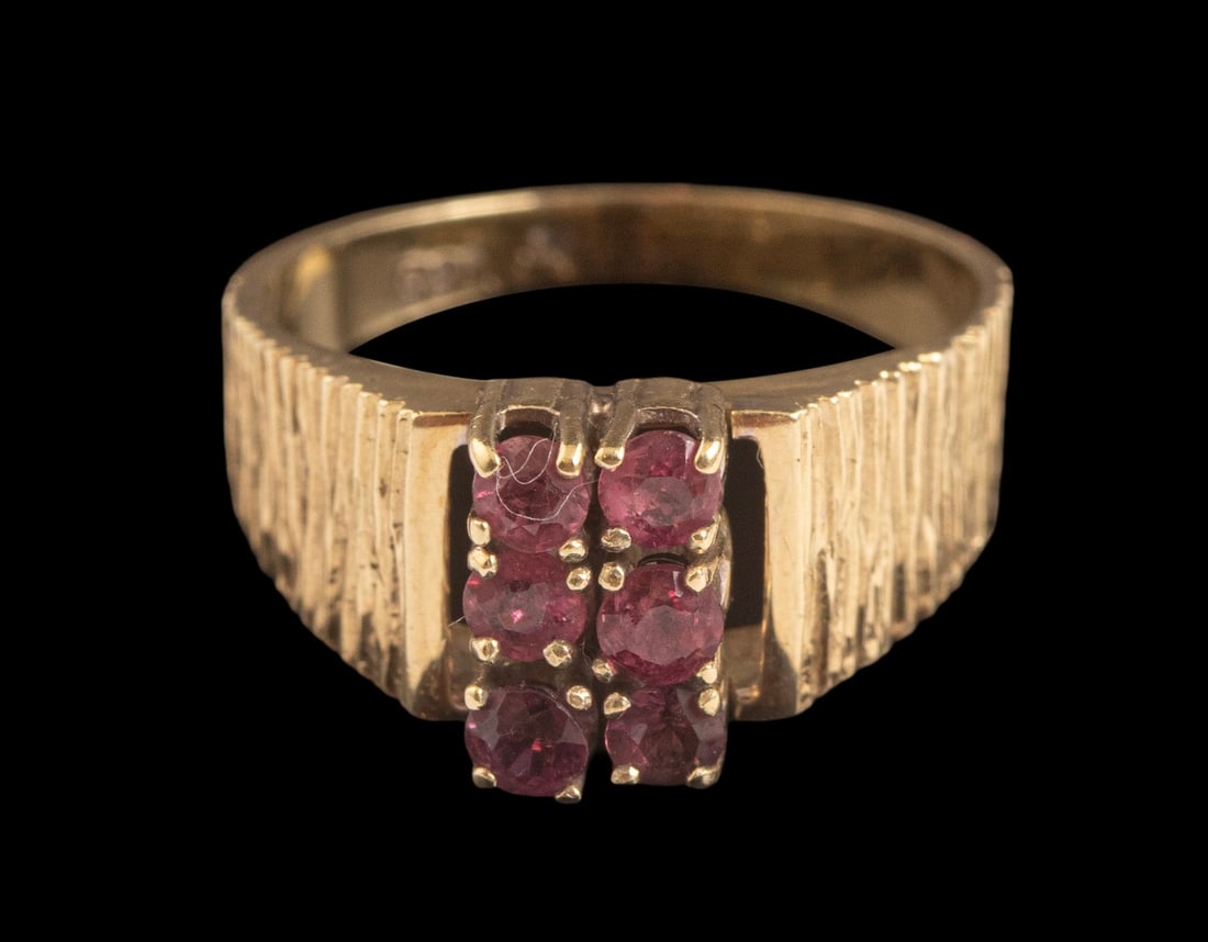 Gold Ruby Ring (1 of 5)