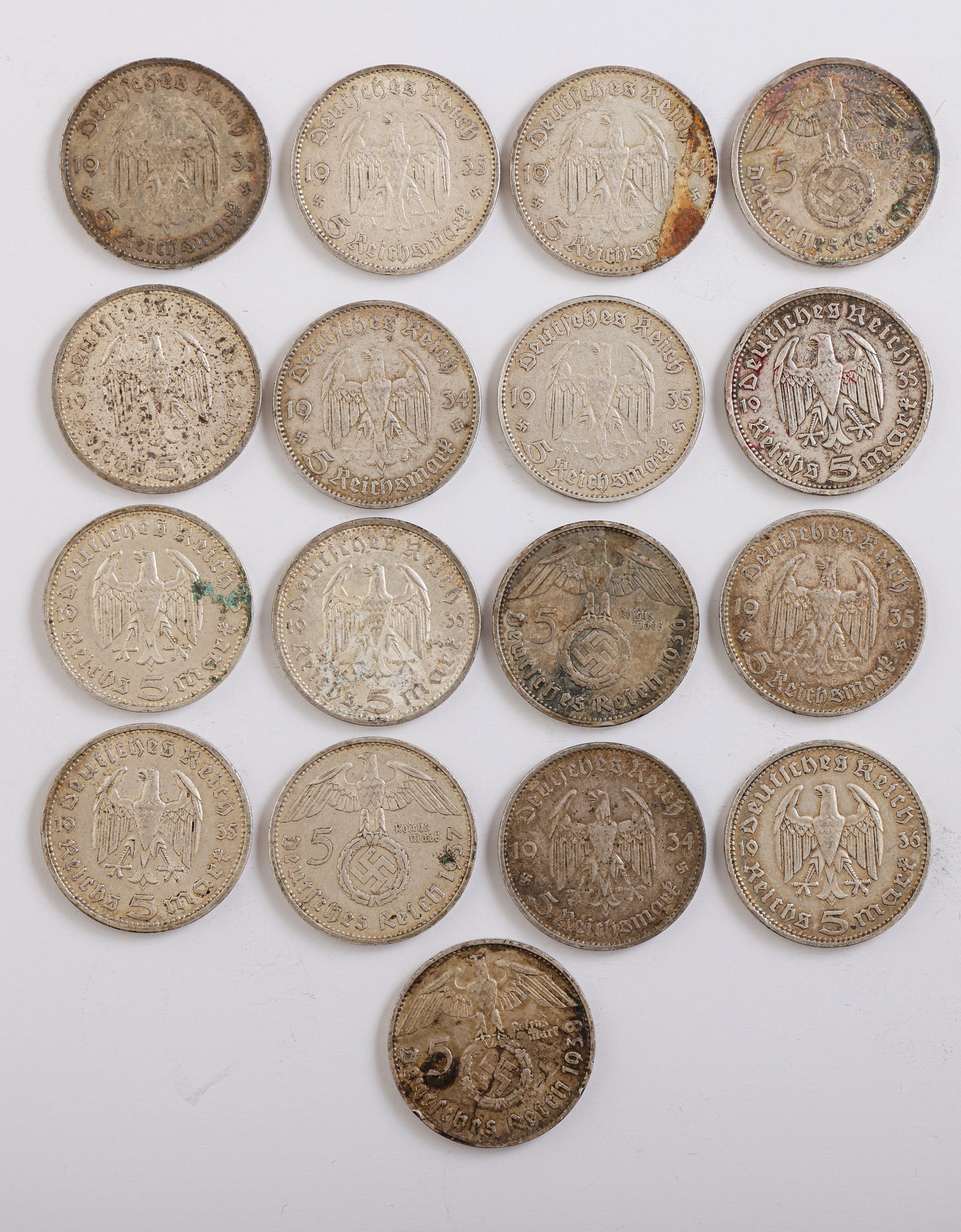 Silver Coins, Germany: Lot of seventeen 5 Reichsmark 900 silver coins, Germany. Total weight: 236 grams. Various years and conditions.