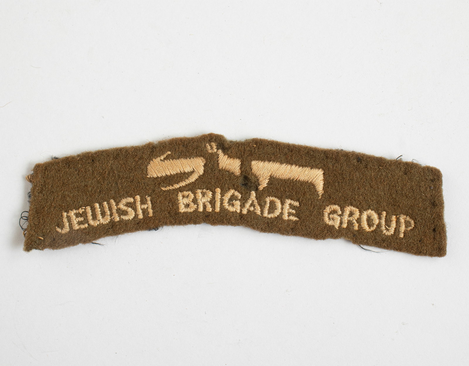 Jewish Brigade Badge: Fabric Badge of the Jewish Brigade. Length: 11 cm.