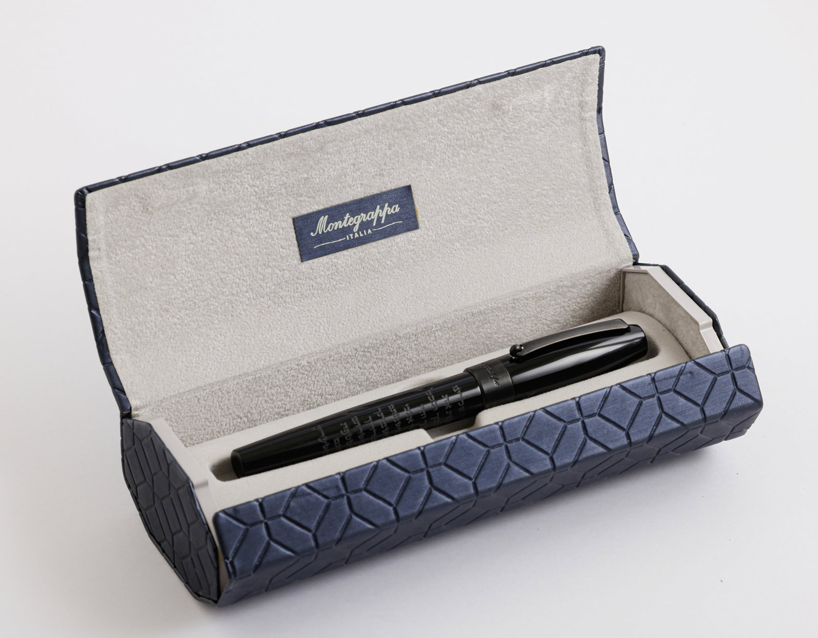 Montegrappa Fortuna Credo Shema Yisrael Fountain Pen (1 of 6)