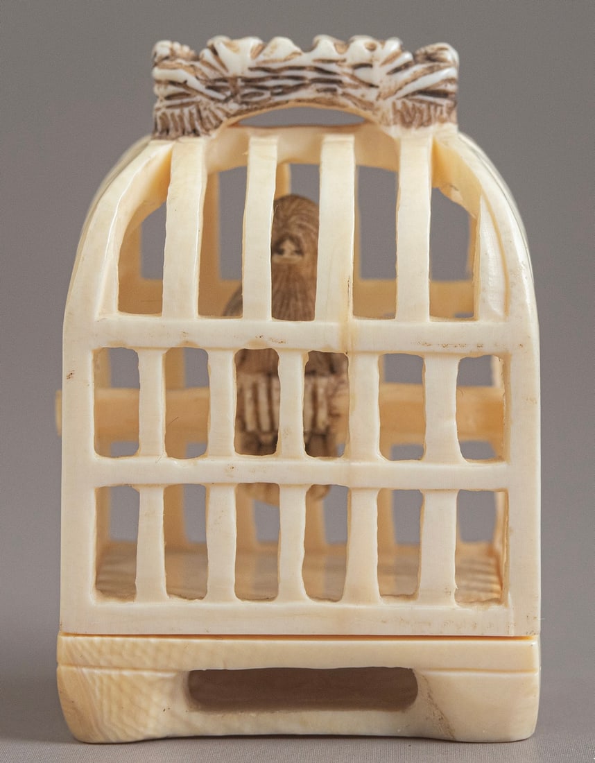 Carved Japanese Netsuke (1 of 3)