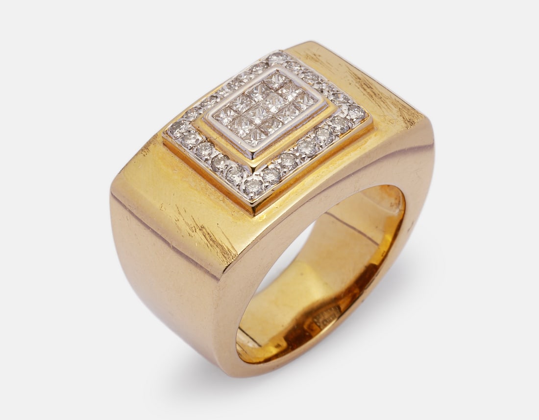 Gold & Diamond Ring: 18K gold ring set with approximately 34 diamonds weighing approximately 3 points each. Size: US 7. Weight: 19.6 grams. Hallmarked.