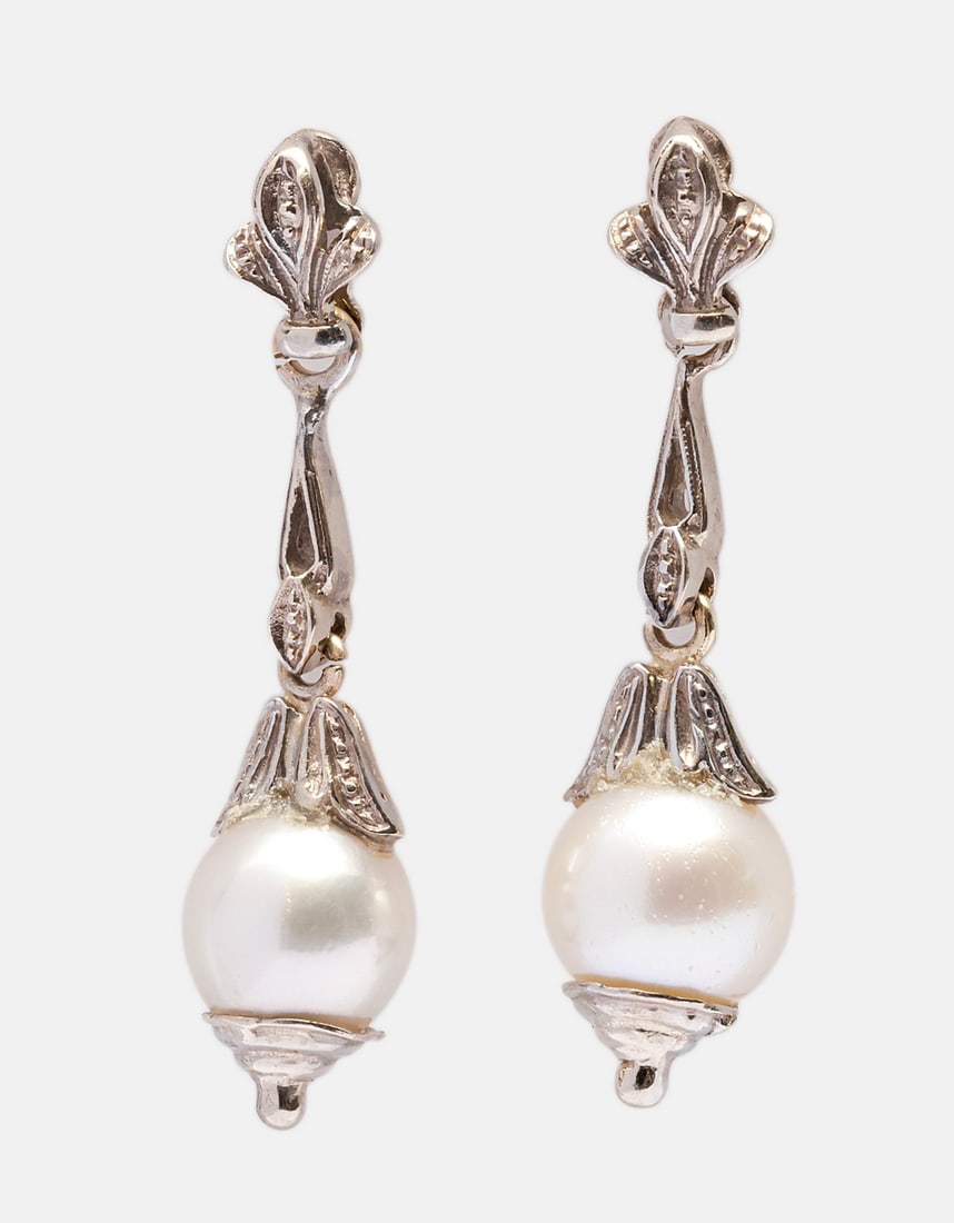 Gold & Pearl Earrings (1 of 3)