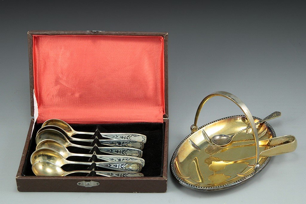 Lot of Russian silver items (1 of 4)