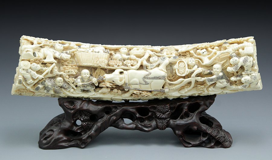 Mammoth ivory carving (1 of 4)