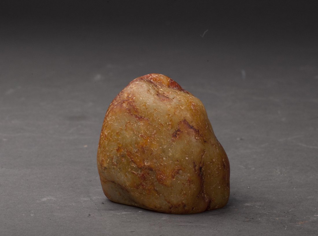 Hetian Raw Stone: A fine Hetian raw stone, beautiful color, good quality, ideal material for making any kind of artworks.