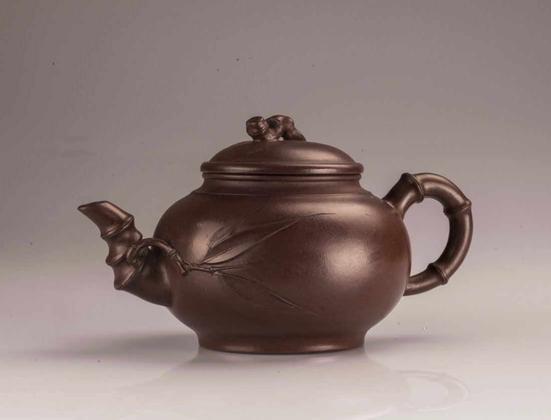 Dark-red Bamboo Porcelain Teapot (1 of 8)
