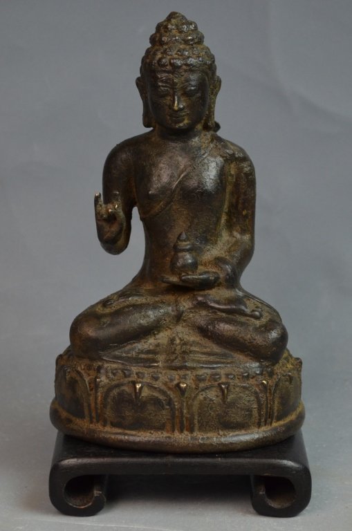 18th C. Chinese Bronze Figure of Seated Buddha (1 of 10)
