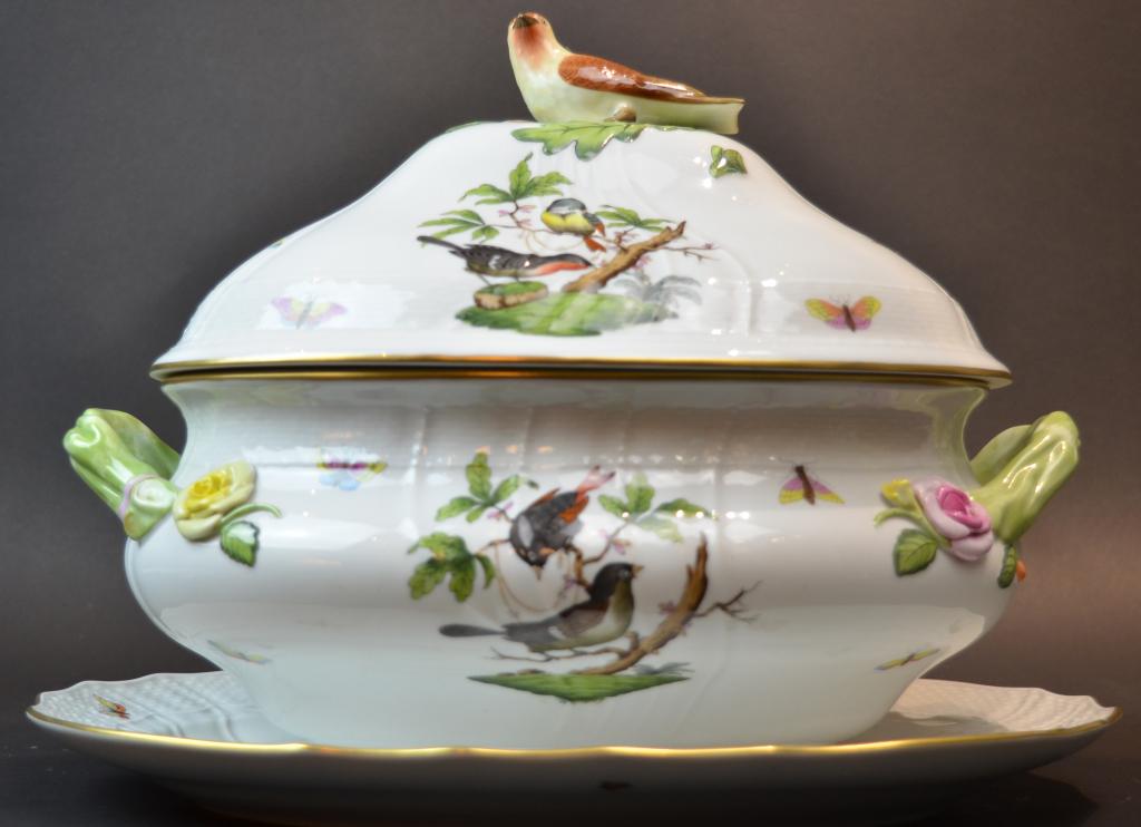 Herend "Rothschild Bird" pattern oval soup tureen (1 of 7)