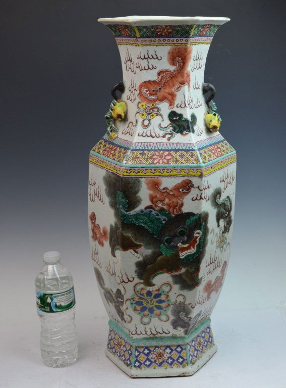 Chinese Famille Rose Porcelain hexagonal Vase (1 of 10)