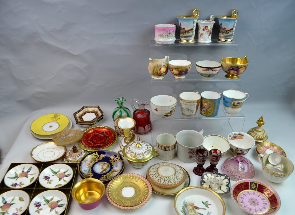 A Group of Porcelain & Glass Dinnerware Set: Size varied.