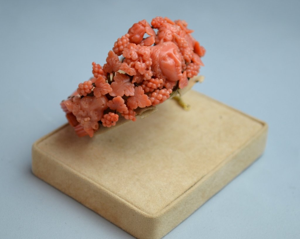 Victoria Coral Carved Bracelet (1 of 7)